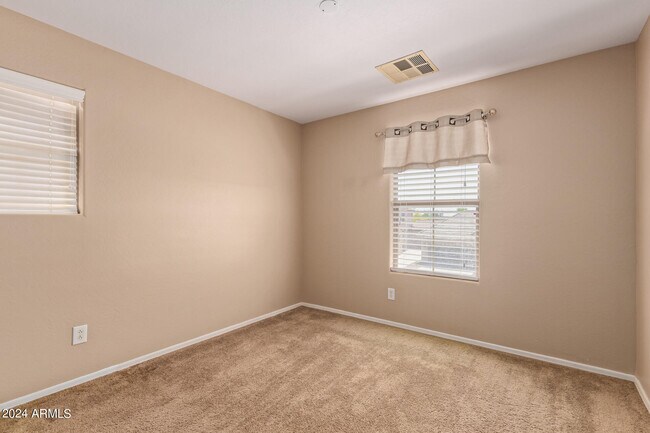 Building Photo - 15328 W Wethersfield Rd
