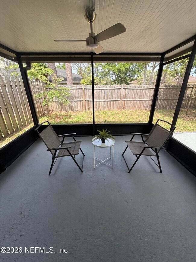 Building Photo - 2360 Bitternut Way