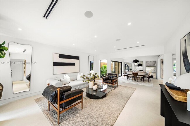 Building Photo - 1815 Fairhaven Pl