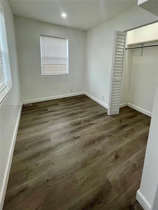 Building Photo - 26741 SW 139th Ave