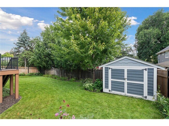 Building Photo - 4015 Wood End Dr
