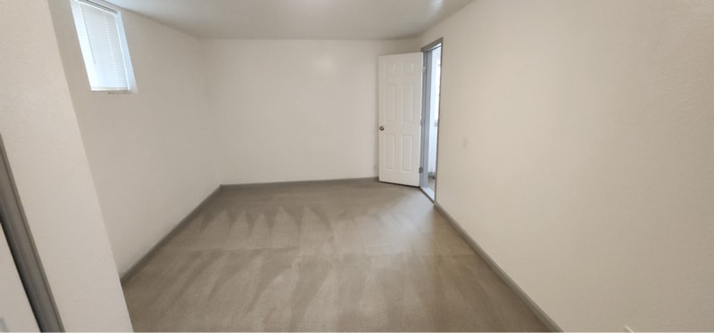 Building Photo - 1315 6th Ave