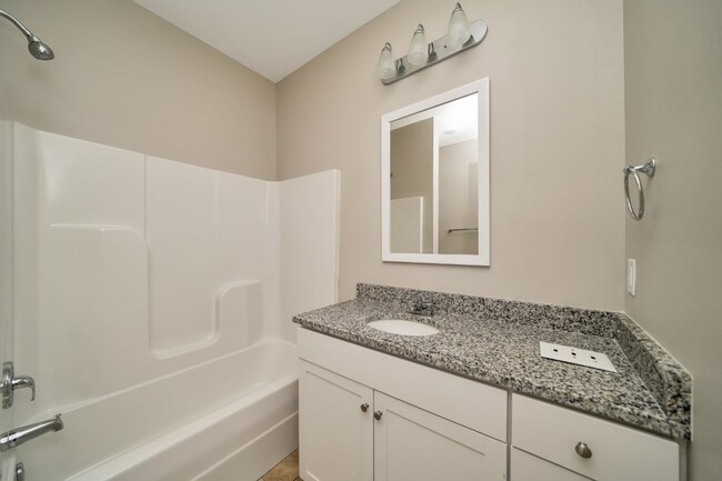 Building Photo - So Much Space in Hueytown – Beautifully Renovated & Move-In Ready!