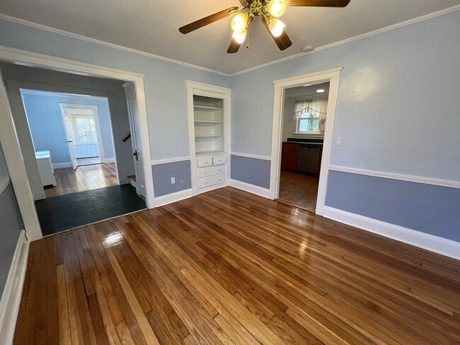 Building Photo - 581 Liberty St