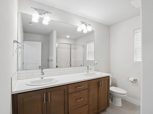 Building Photo - 15212 NW Cosmos St