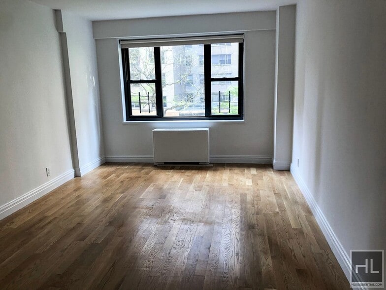 Building Photo - EAST 56 STREET