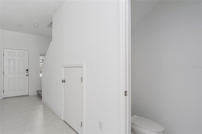 Building Photo - 6344 Willowside St