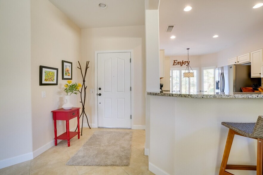 Building Photo - 15992 W Indigo Ln