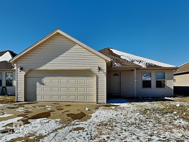 Building Photo - 1131 S Brown Ave