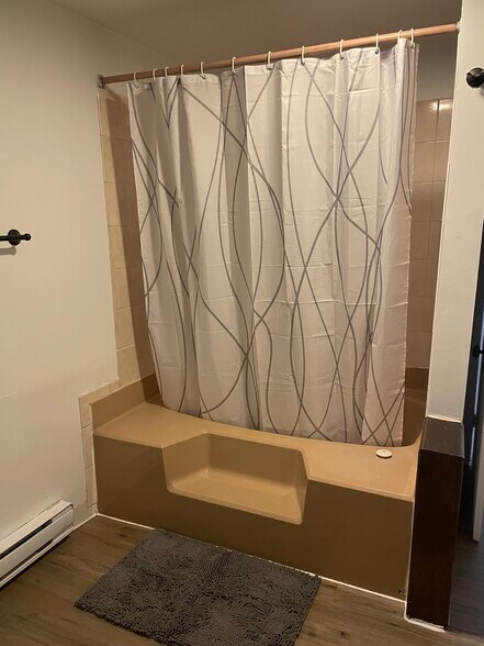 Building Photo - 1 S Terrace Dr