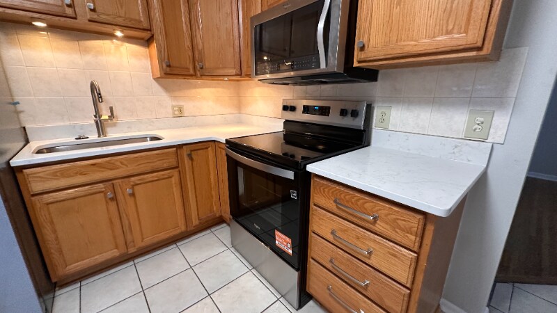 Building Photo - 241 Boston St