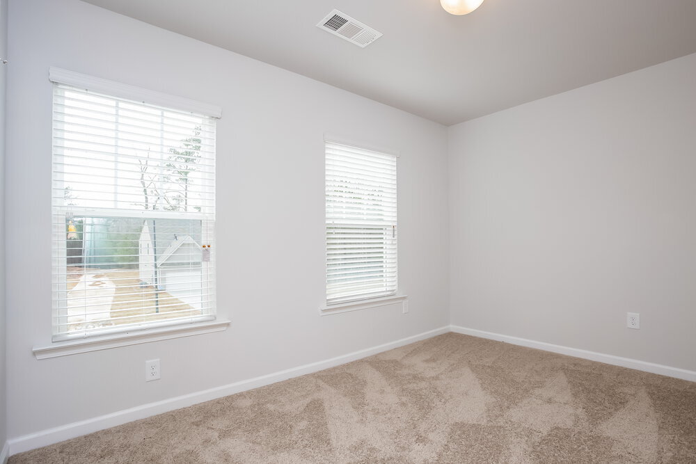 Building Photo - 211 Susie Creek Ln