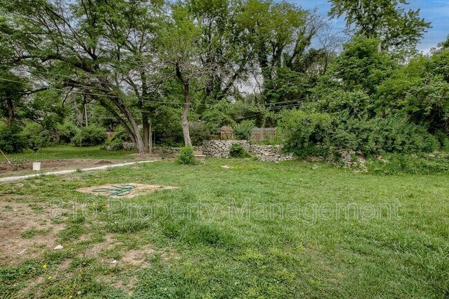 Building Photo - 7433-7435 Arletta Blvd