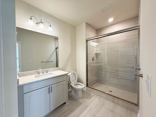 Building Photo - 6 Stratton Dr