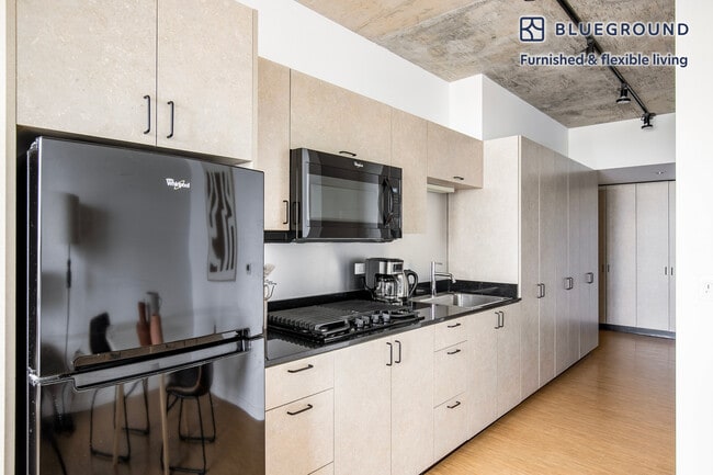 Building Photo - 1515 N Fremont St