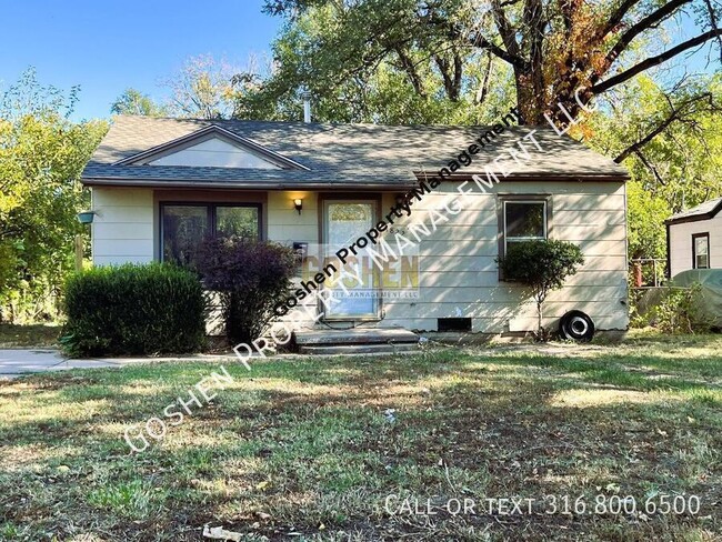 Primary Photo - Cozy 2 Bedroom Home with Laundry Room