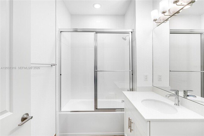 Building Photo - 7305 Ivory Spring