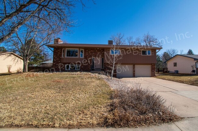 Building Photo - 2206 Wakefield Dr