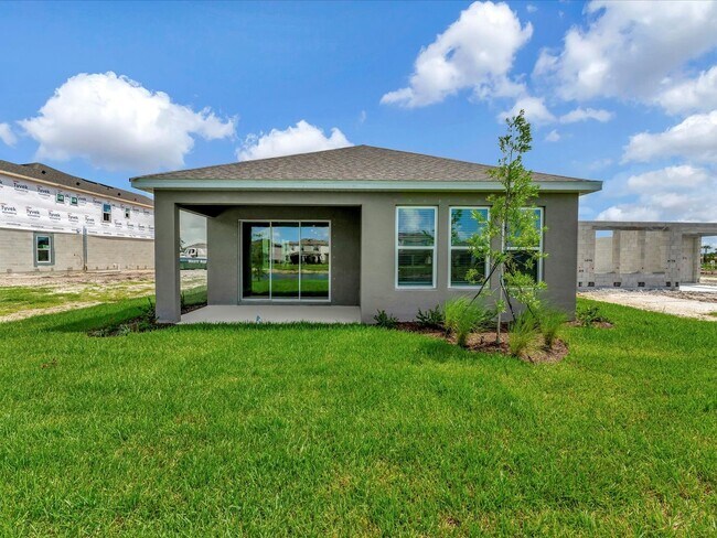 Building Photo - Stunning 3 Bed/ 2.5 bath + Den - New Build...