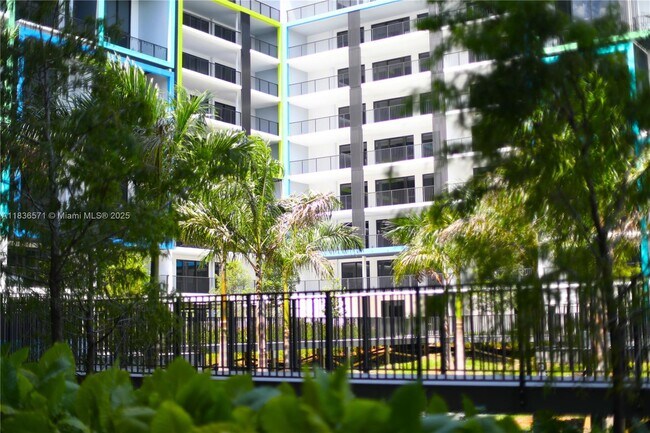 Building Photo - 4400 Sunrise Blvd