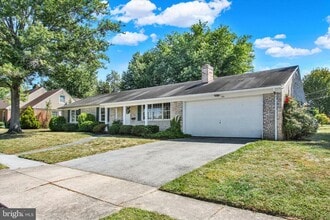 Building Photo - 974 Fairview Ave