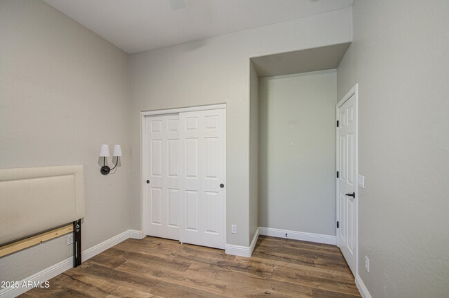 Building Photo - 4564 S Maverick Ct