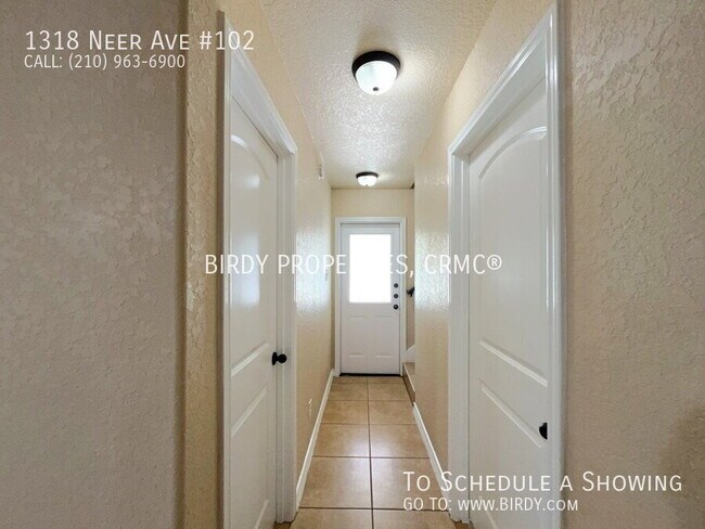 Building Photo - 1318 Neer Ave