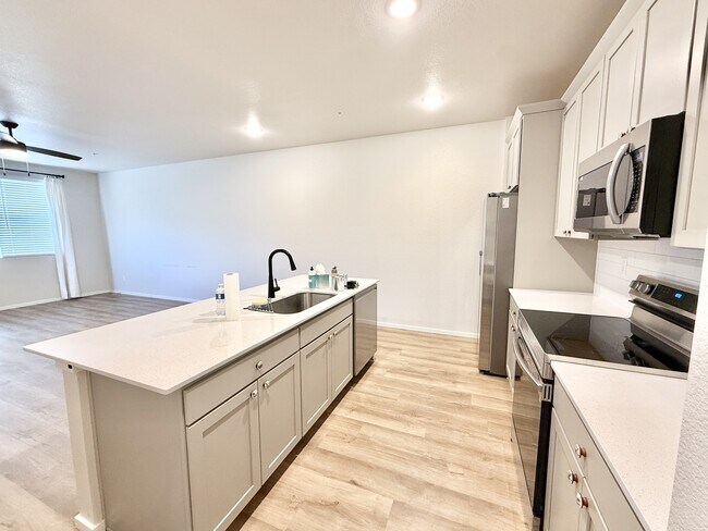 Building Photo - 1820 Iron Wheel Dr