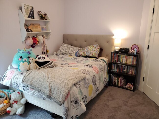 Building Photo - Beautiful 4-bedroom, 2.5- bath home with bonus room, Hedgefield subdivision Prattville, AL.