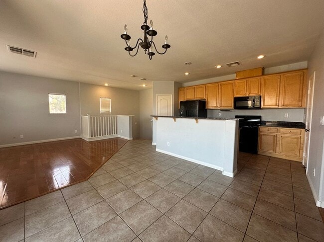 Building Photo - 6255 W Arby Ave