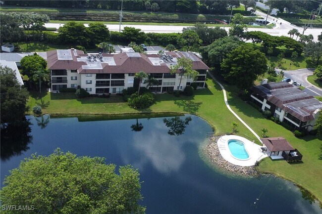 Building Photo - 1600 Misty Pines Cir