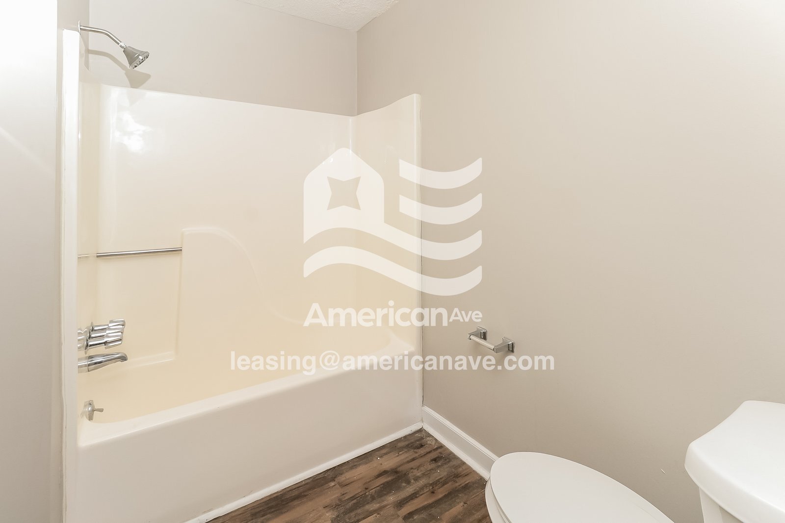 Building Photo - 122 Village Walk