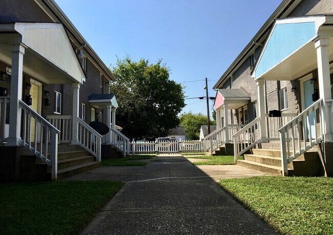 Building Photo - 1911 Lakeview Ave