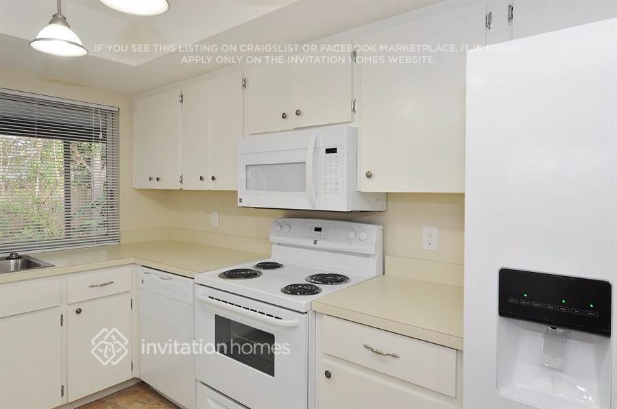 Building Photo - 3127 Egret Terrace