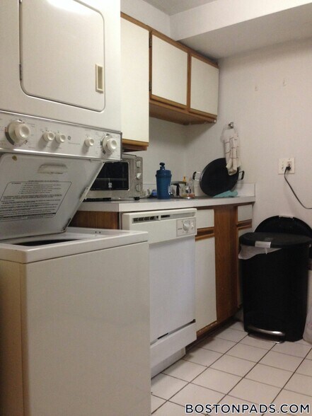 Building Photo - 24 St Cyprians Pl