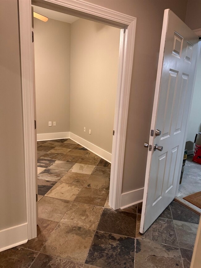 Building Photo - 620 Tennessee St