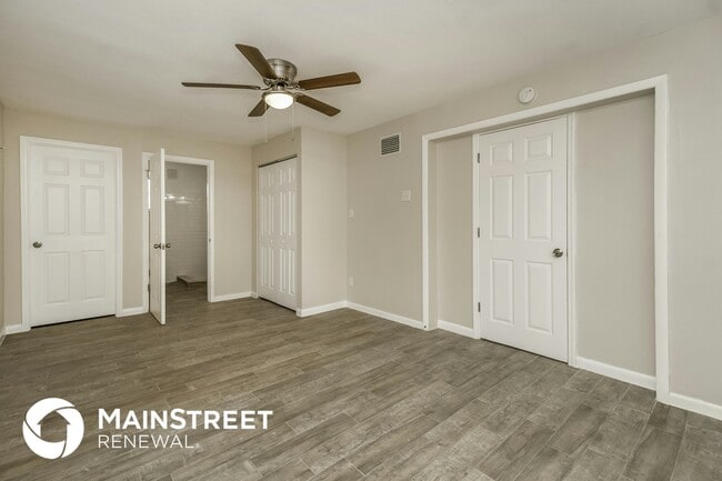 Building Photo - 2065 West Pkwy