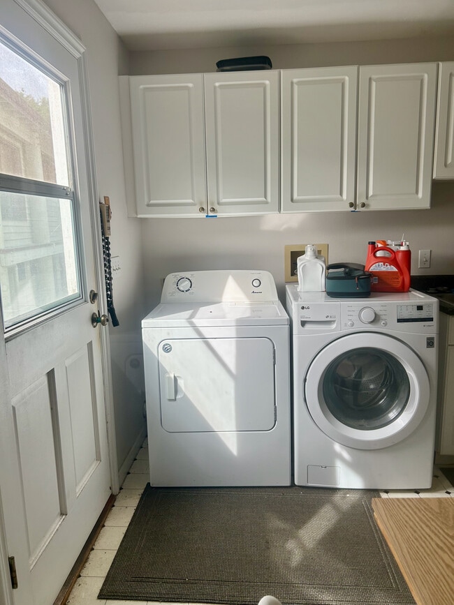 Building Photo - 116 Hanupaoa Pl