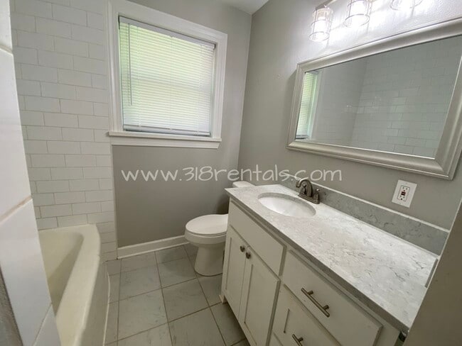 Building Photo - Completely remodeled home in Broadmoor available