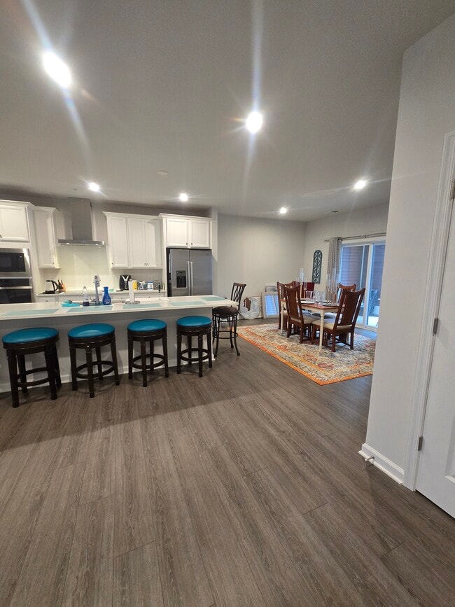 Building Photo - 9227 Magellan Pkwy