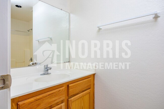 Building Photo - Spacious Home in Magic Ranch in Florence