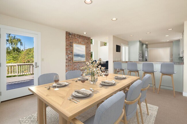 Building Photo - 3bd/3.5ba Mercer Island Home