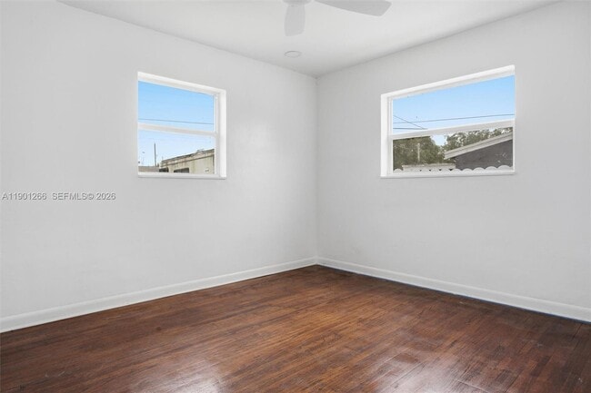 Building Photo - 2280 SW 43rd Ave