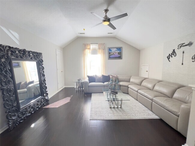 Building Photo - 10503 Desert Springs Cir