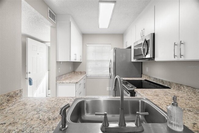 Building Photo - 1438 Millstream Ln