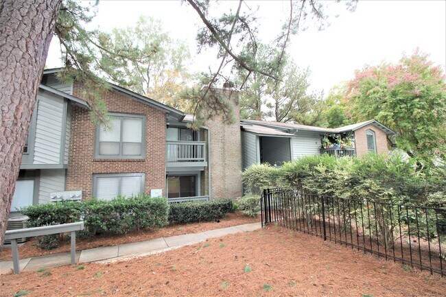 Building Photo - 1 Bedroom Condo in South Park