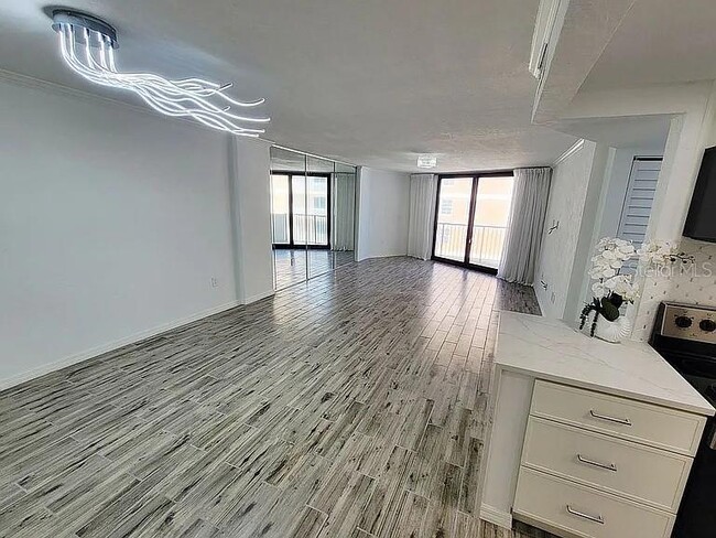 Building Photo - 1415 Ocean Shore Blvd