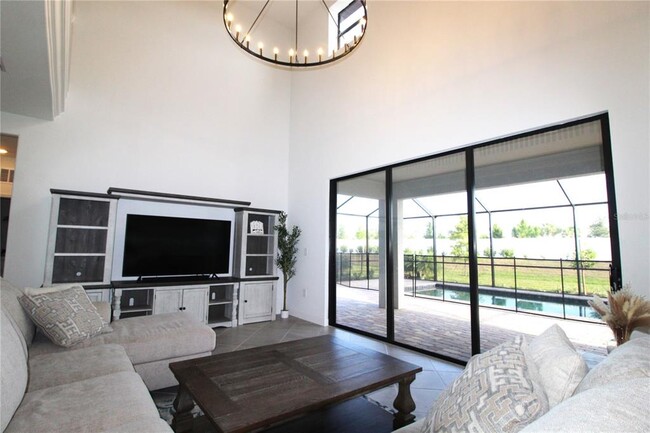 Building Photo - 15233 Sea Salt Wy