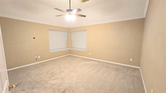 Building Photo - 1602 Summer Rain Dr