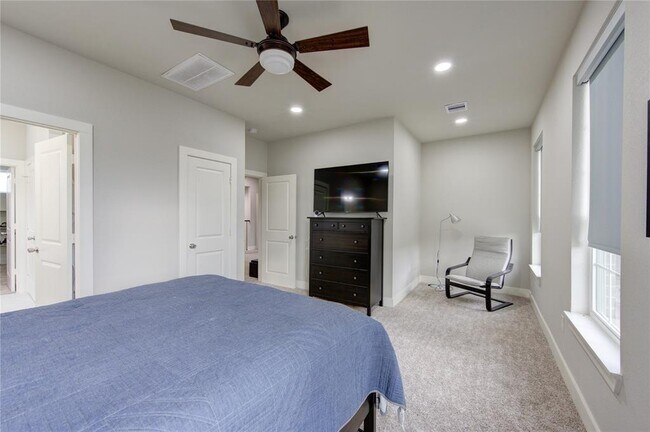 Building Photo - 14514 Sanour Dr